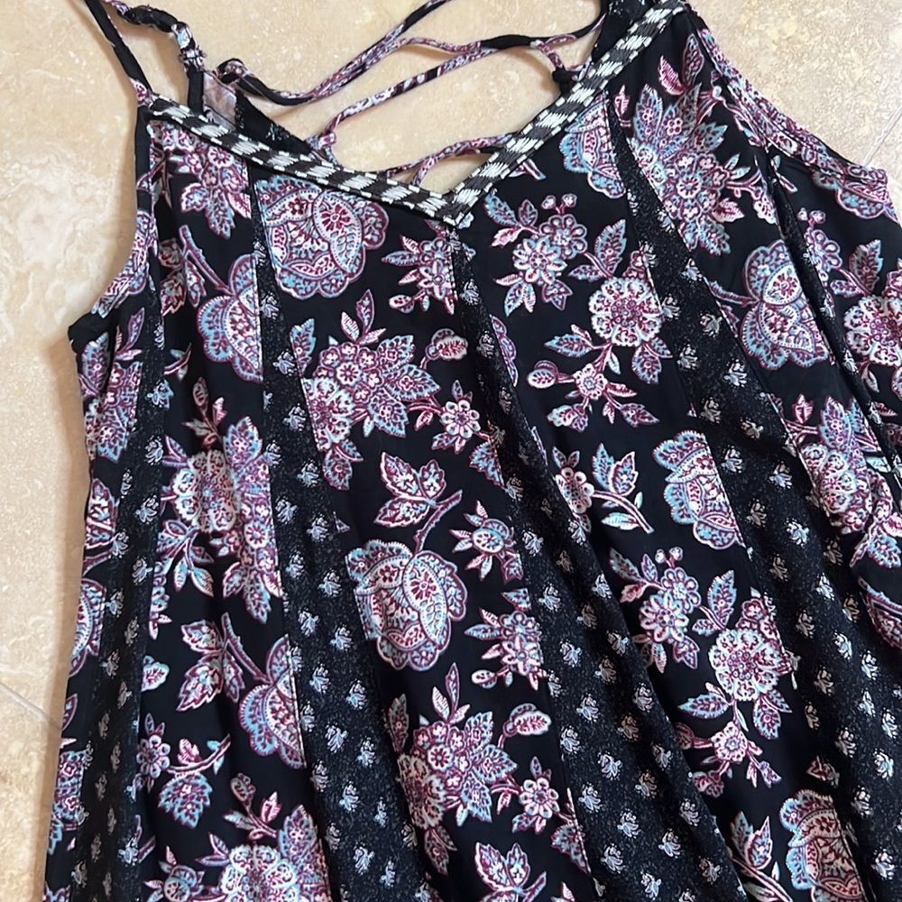 💕Cute dress 💕  - Picture 3 of 6